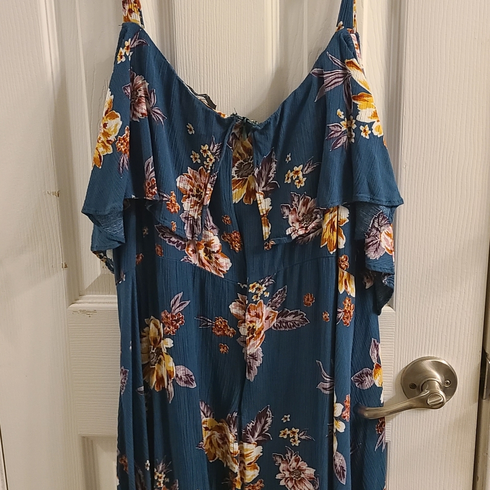 Soprano Cold Shoulder Floral Mini Dress